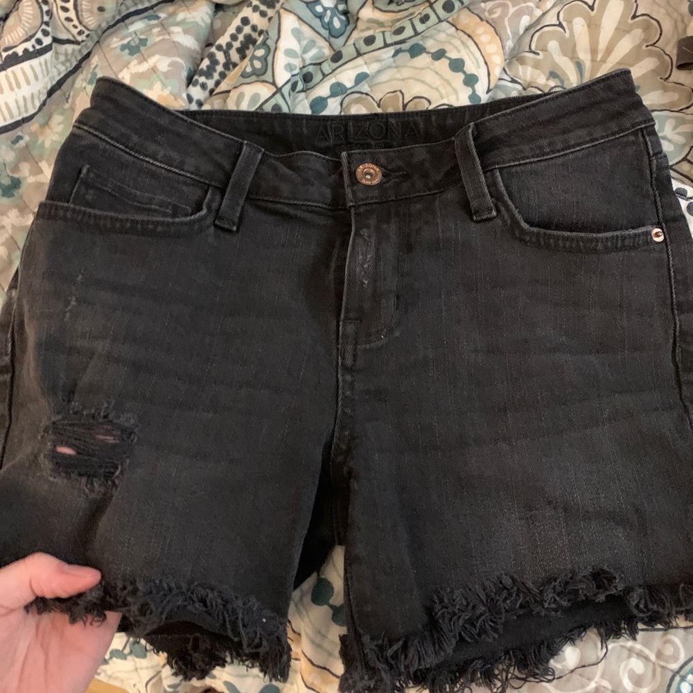 black distressed jean shorts